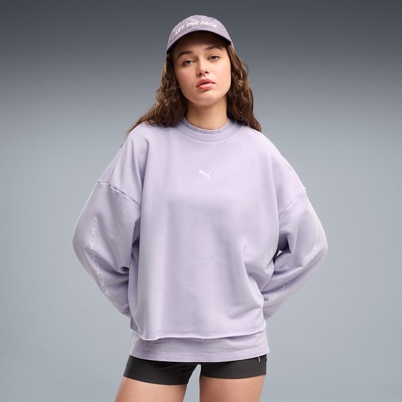 Run Culture Women's Oversized Graphic Sweatshirt - Image 2